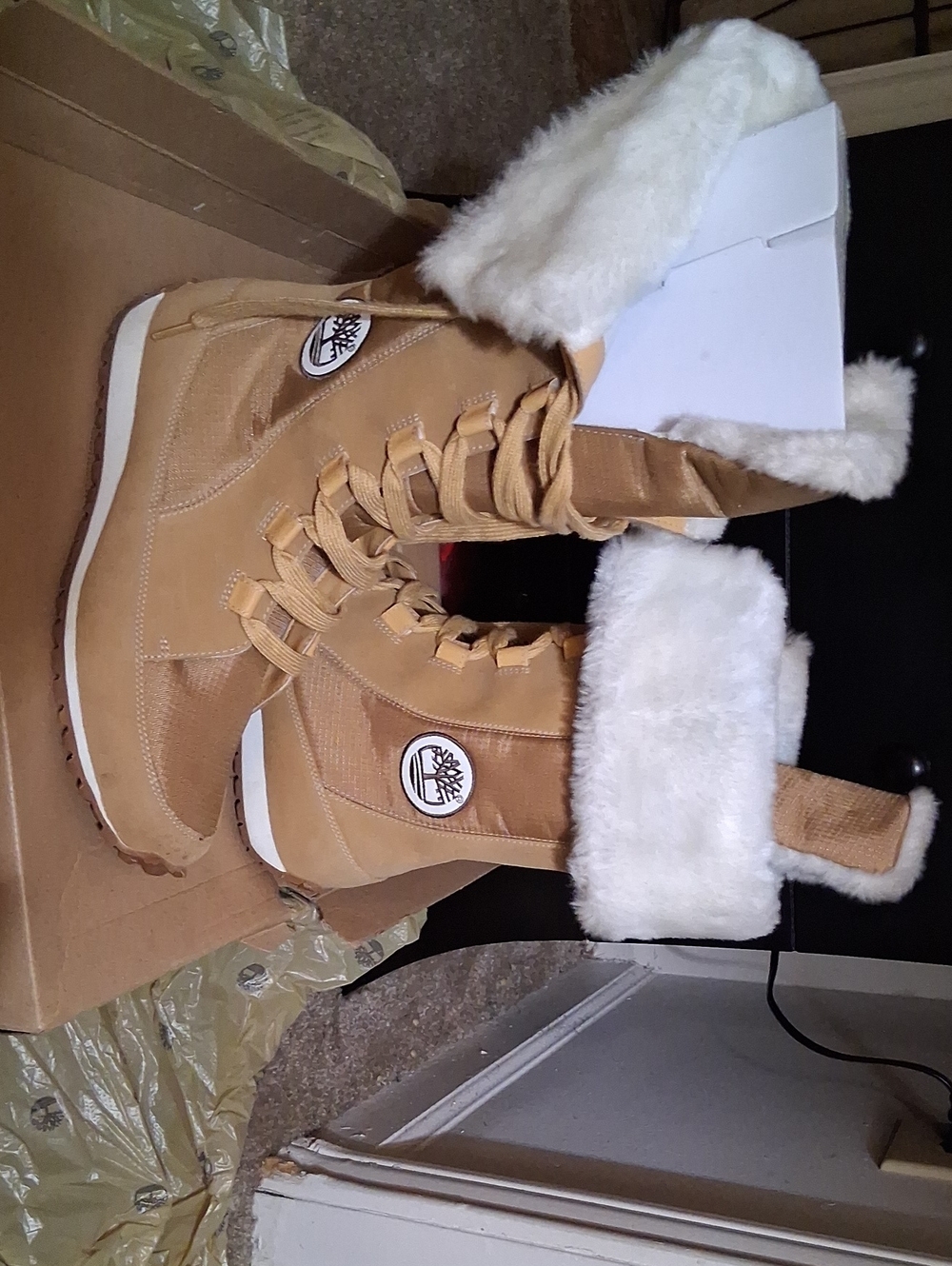Timberland Tan Lace-Up Winter Boots with White Faux Fur Cuff